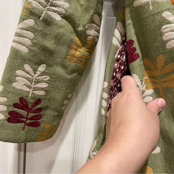 Unbranded Coat Women’s Sz 2 Green Leafs Plaid Artsy Colorful Peter Pan Collar - Picture 9 of 13